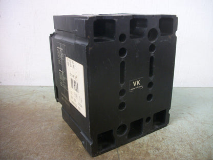 MERLIN GERIN COMPACT CE 104N CIRCUIT BREAKER 38013 100AMP 480VOLT 3POLE