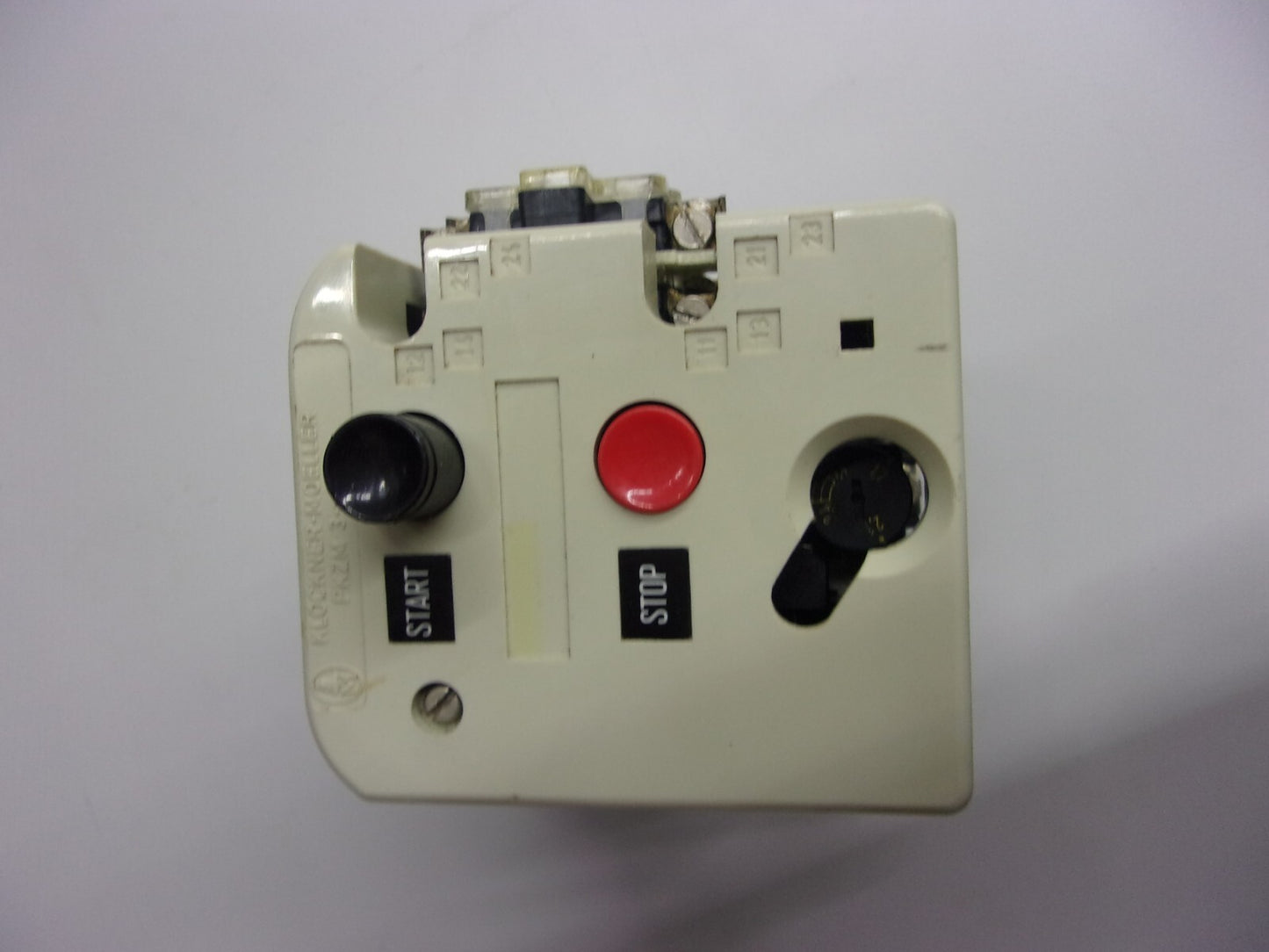 KLOCKNER-MOELLER MANUAL MOTOR STARTER PKZM 3-2,5-U-NA 1.4-2.4AMP