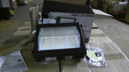 HUBBELL LED WALLPACK LIGHT WGH2-70-LSCS-UNVC 120/347VOLT 30-70W NIB