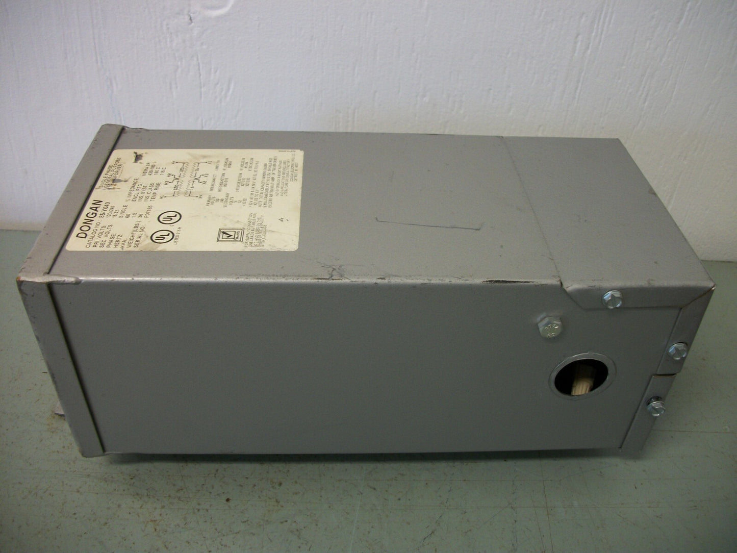 DONGAN 1.5KVA 1PH TRANSFORMER 85-Y040 HV 120X240 LV 16/32