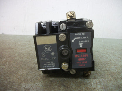 ALLEN-BRADLEY AC CONTROL RELAY MECHANICAL LATCH UNIT 700-PLLA1