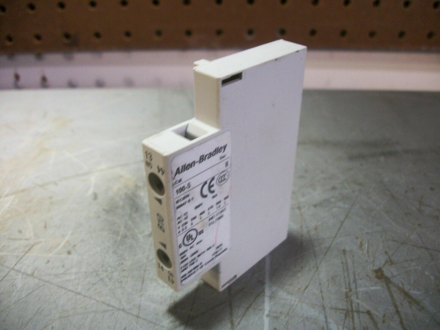 ALLEN-BRADLEY N.O. AUXILIARY CONTACT BLOCK 100-SB10