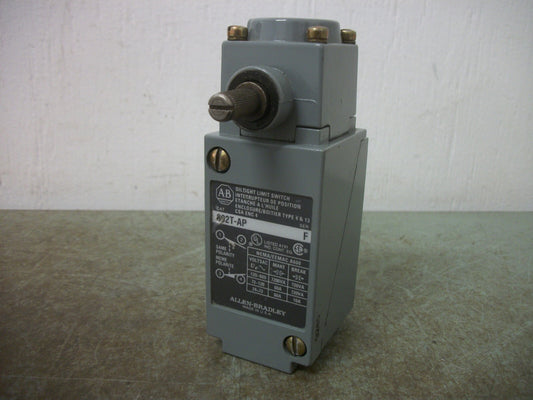 ALLEN-BRADLEY OILTIGHT LIMIT SWITCH 802T-AP NOB