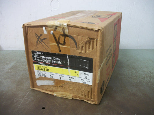 GE DISCONNECT TYPE 3R TG3221R 30AMP 240VOLT 2POLE FUSIBLE NIB