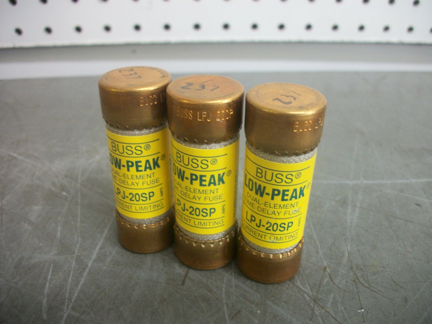 BUSSMANN LOT OF 3 LOW-PEAK FUSES LPJ-20SP 20AMP 600VOLT NOB
