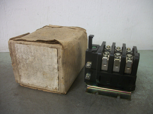 GE THERMAL OVERLOAD RELAY CR224C310A 600VOLT NIB