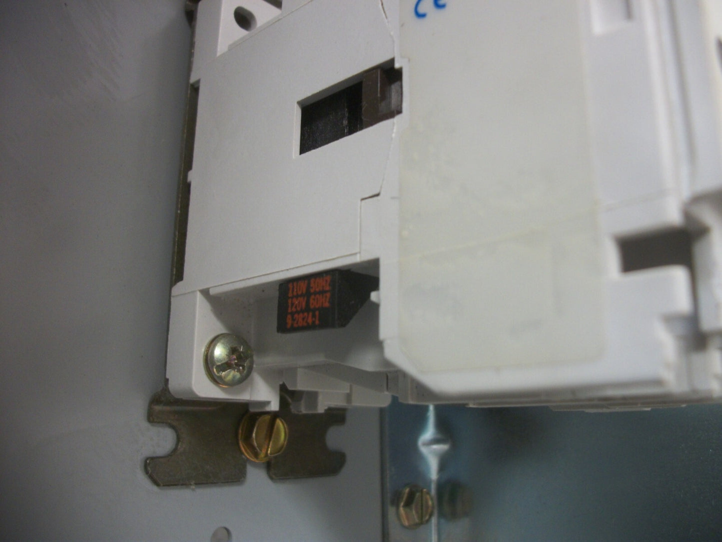 CHALLENGER ENCL 20AMP 3-POLE LIGHTING CONTACTOR CCN35BN3 120VCOIL