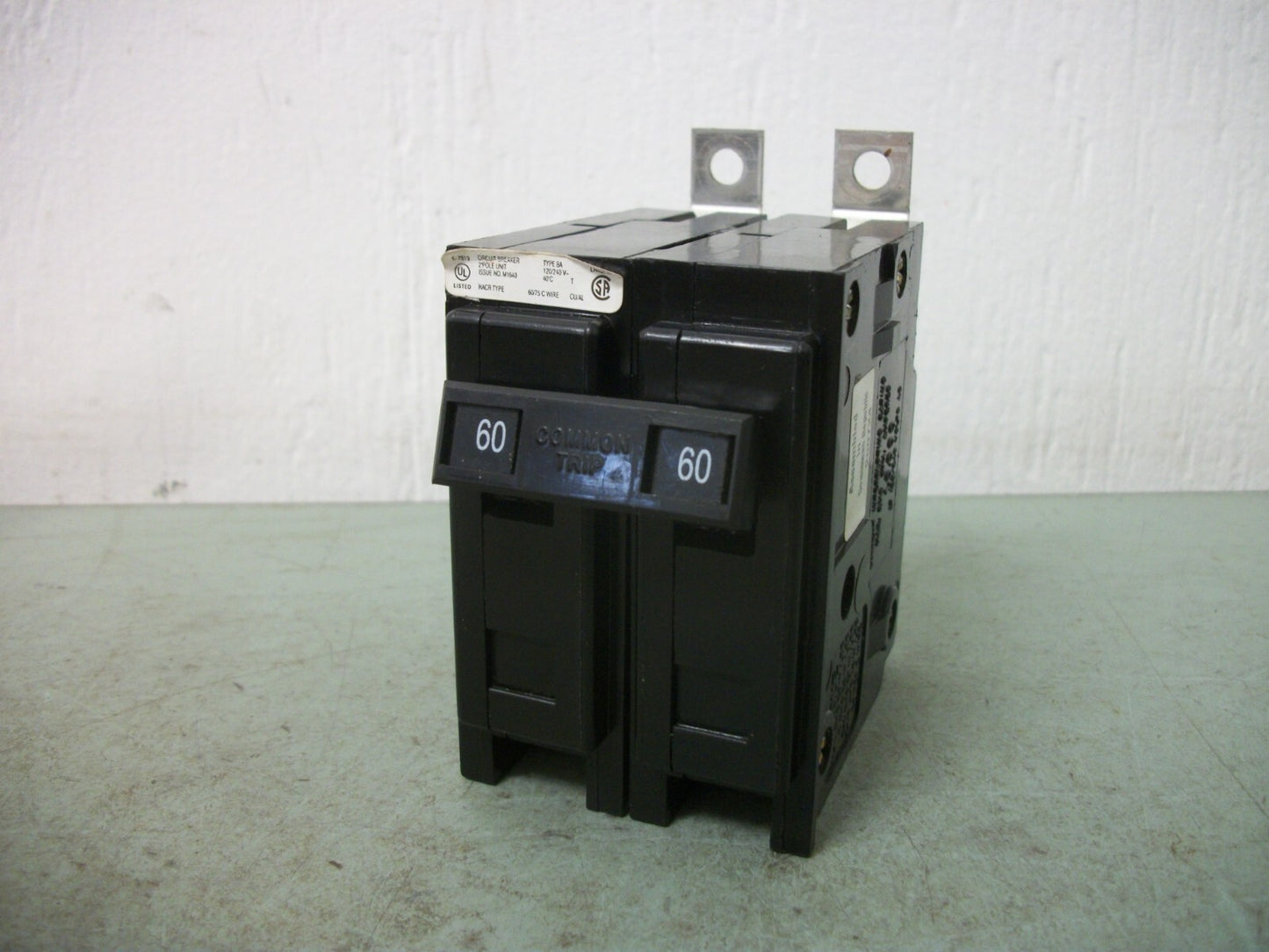 CUTLER-HAMMER BA CIRCUIT BREAKER BAB2060 60AMP 240VOLT 2POLE