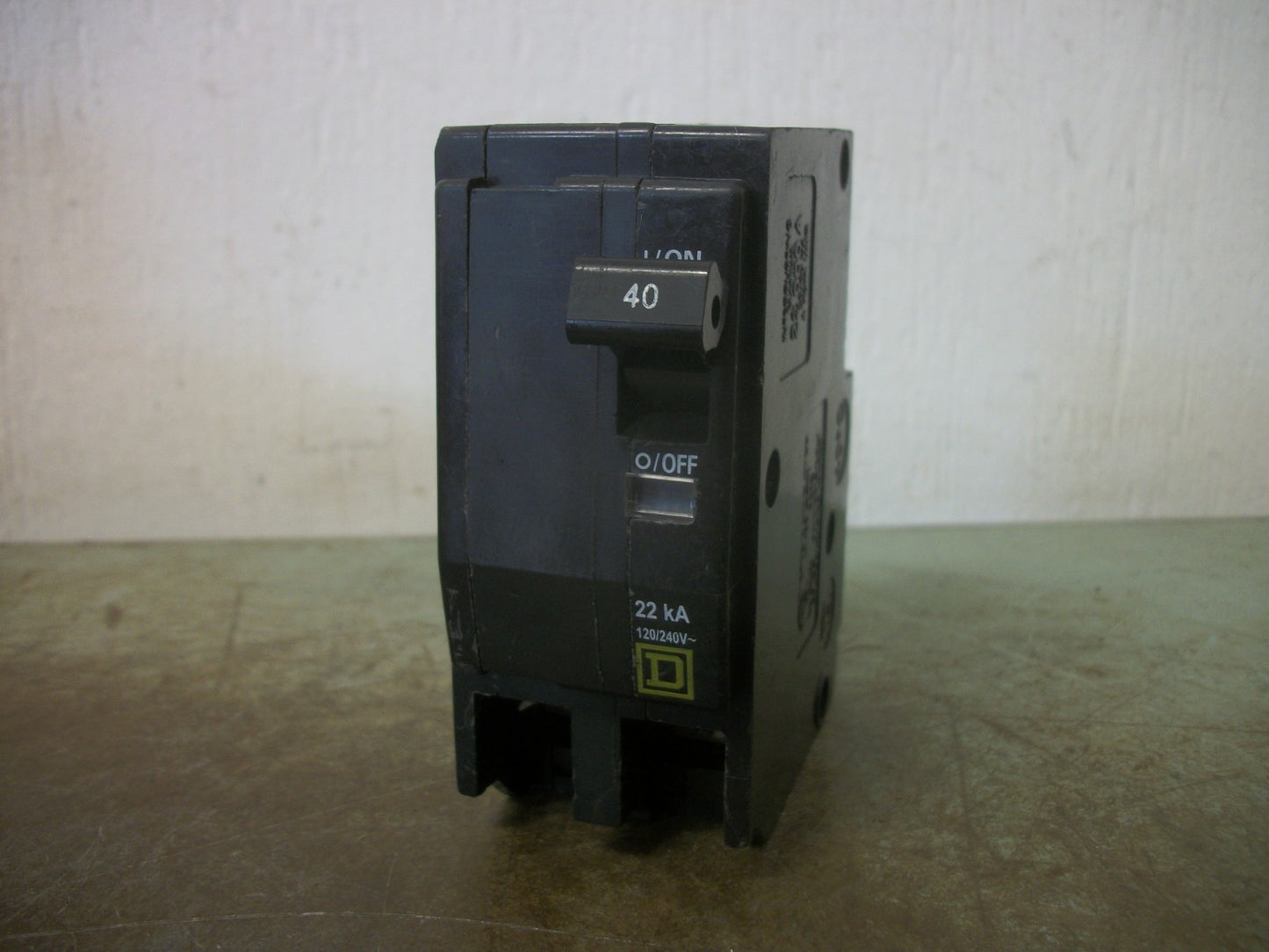 SQUARE D QO CIRCUIT BREAKER QO240VH 40AMP 240VOLT 2POLE
