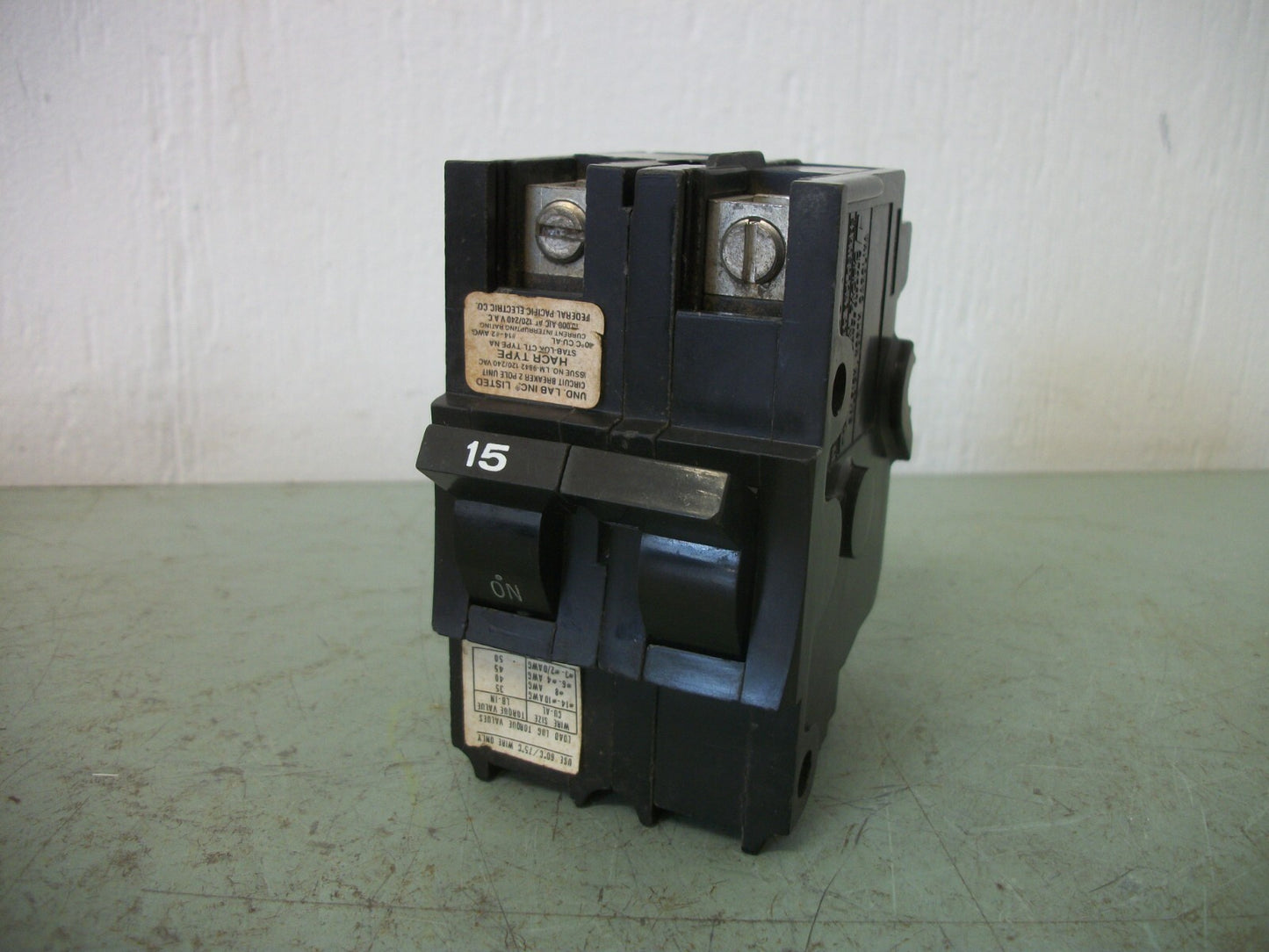 FEDERAL PACIFIC NA CIRCUIT BREAKER NA215 15AMP 240VOLT 2POLE