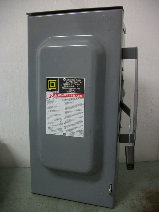 SQUARE D DISCONNECT TYPE 3R D323NRB 100AMP 240VOLT 3POLE FUSIBLE