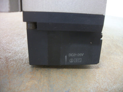 SMC PNEUMATIC SOLENOID VALVE VFS4110-5D 0.1-1.0MPa 21-26VCOIL NOB