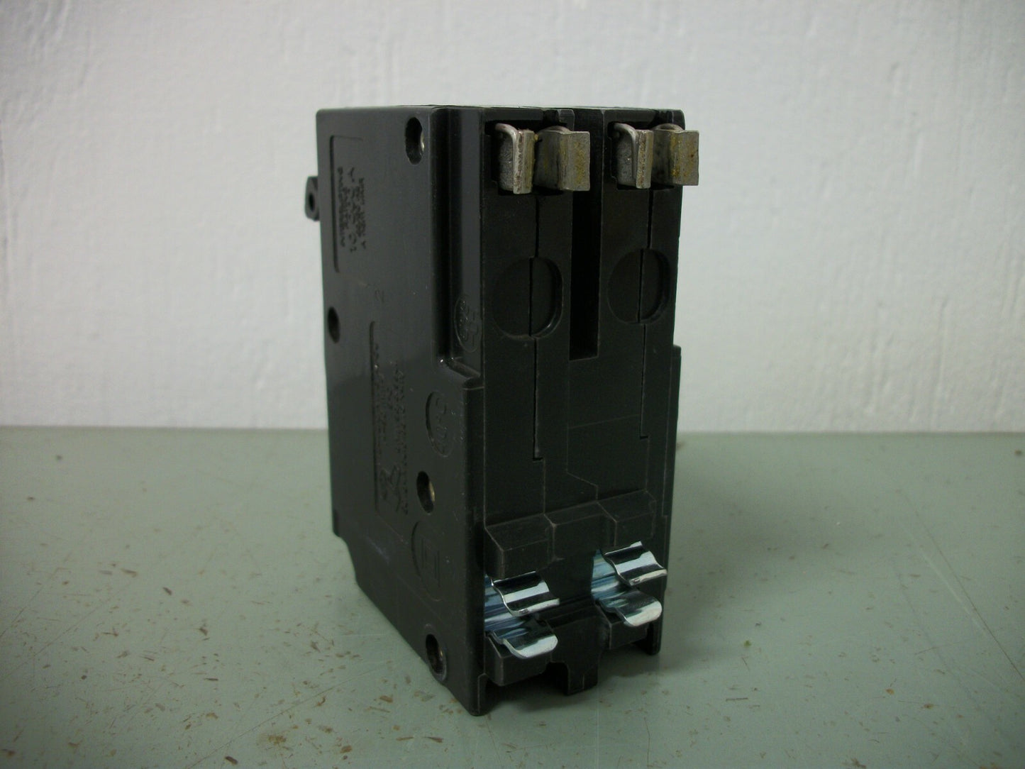 SQUARE D QO CIRCUIT BREAKER QO2100 100AMP 240VOLT 2POLE NOB