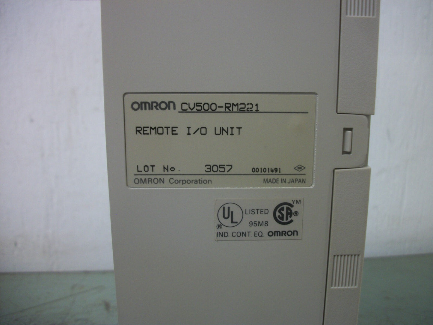 OMRON PLC REMOTE I/O UNIT CV500-RM221