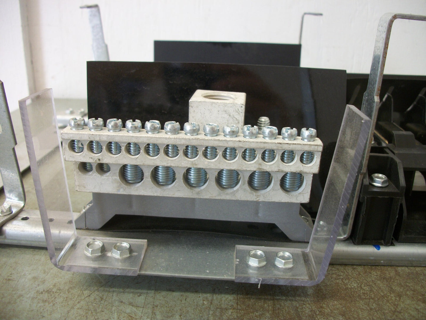 GE TEY 3PH LOAD CENTER PANELBOARD INTERIOR 10086781P1 426002039338 NEW