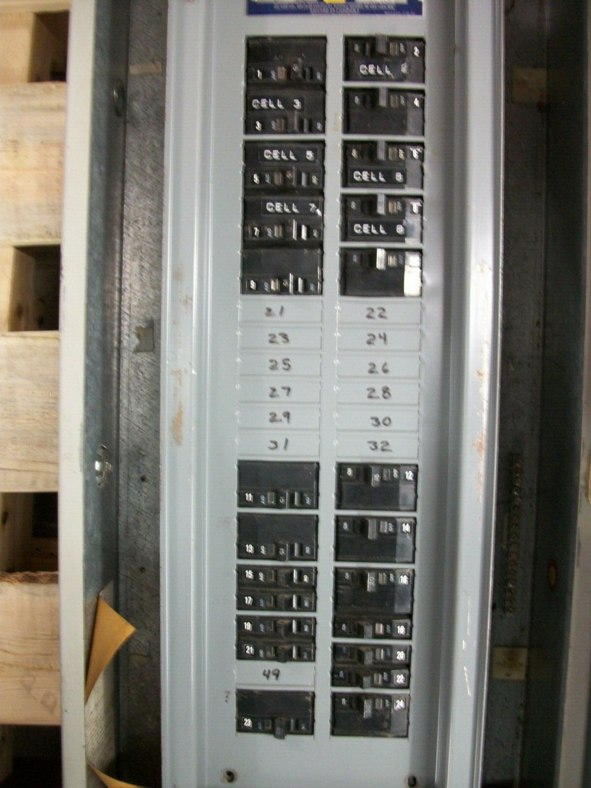 SQUARE D NQO LOAD CENTER PANELBOARD NQO446042 100AMP 120/240VOLT 1PH 3W 100A MAI