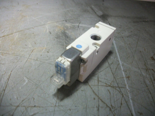SMC 3-PORT SOLENOID VALVE BODY SYJ712-5LO-01-F NOB