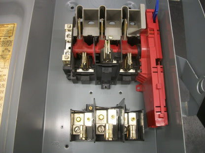 SQUARE D DISCONNECT TYPE 1 H323N 100AMP 240VOLT 3POLE FUSIBLE