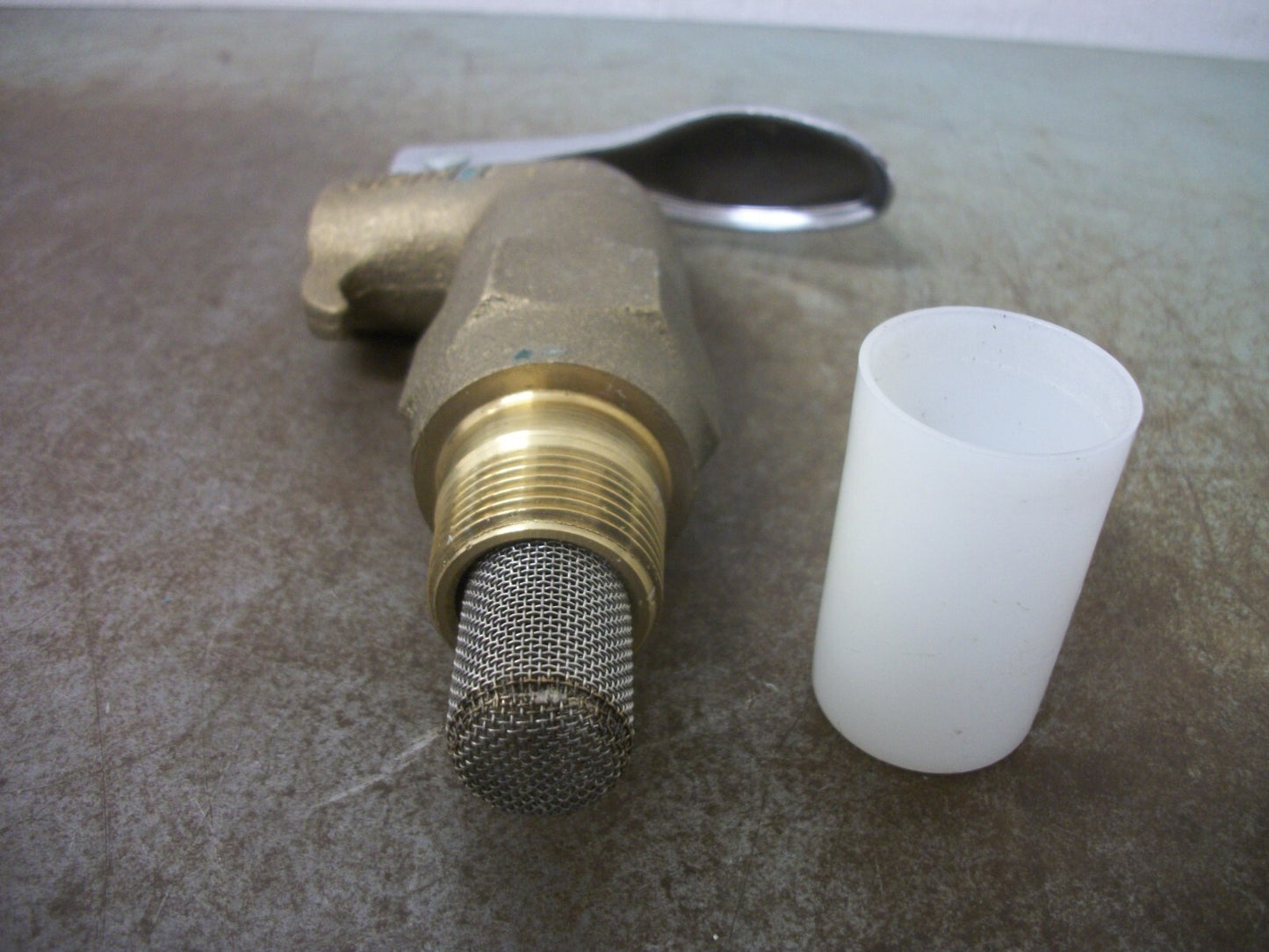 JUSTRITE BRASS SAFETY DRUM PETROLEUM GAS FAUCET SPIGOT 8-902 NOB