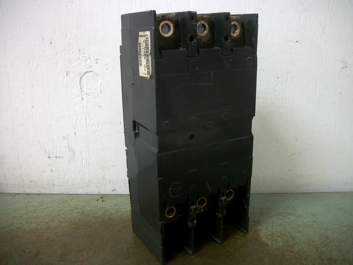 GE SPECTRA SGHA CIRCUIT BREAKER SGHA36AT0600 600AMP 600VOLT 3POLE W/600A TRIP