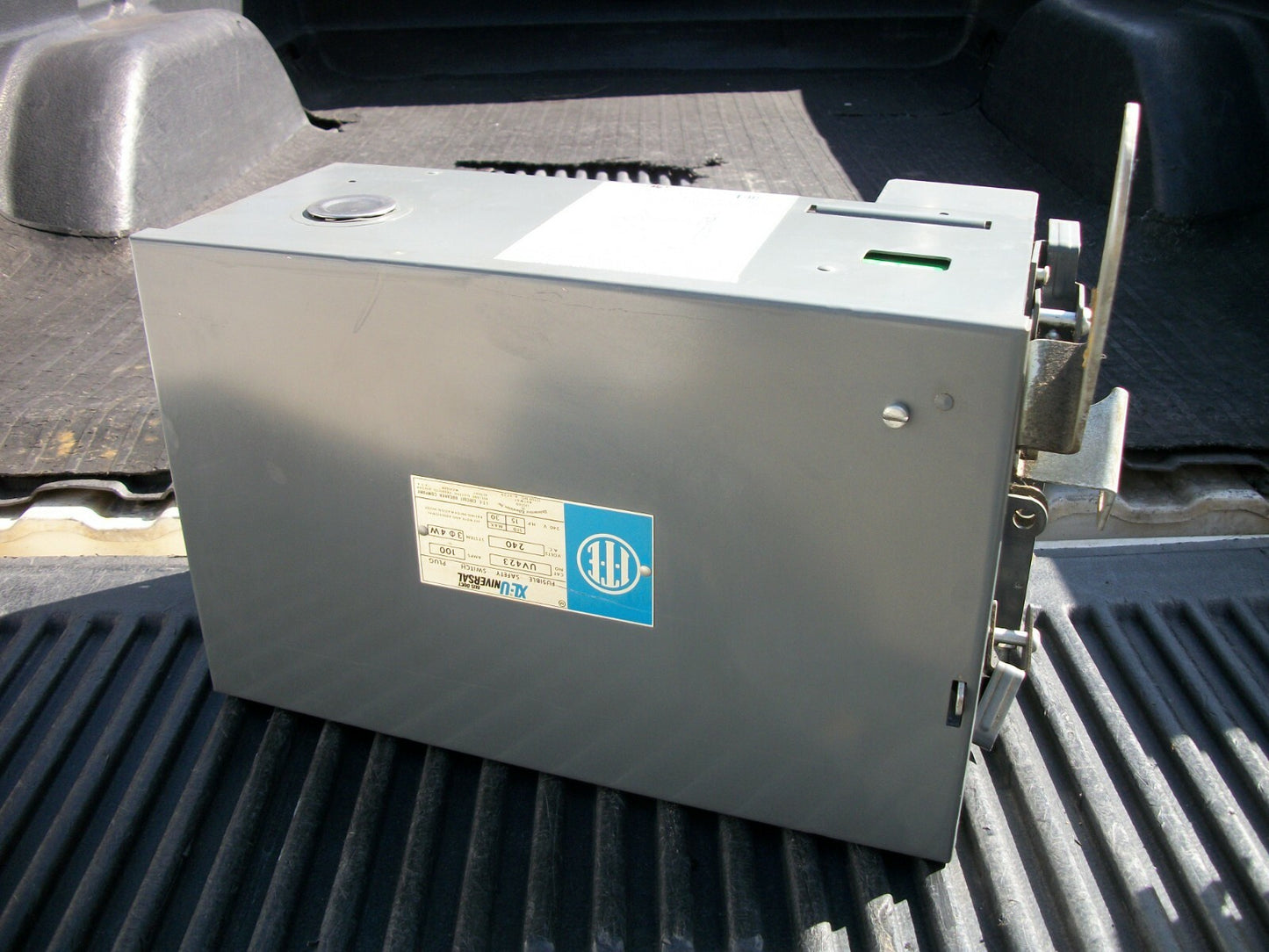 SIEMENS ITE XL-UNIVERSAL FUSIBLE BUS PLUG UV423 100AMP 240VOLT 3PH 4W