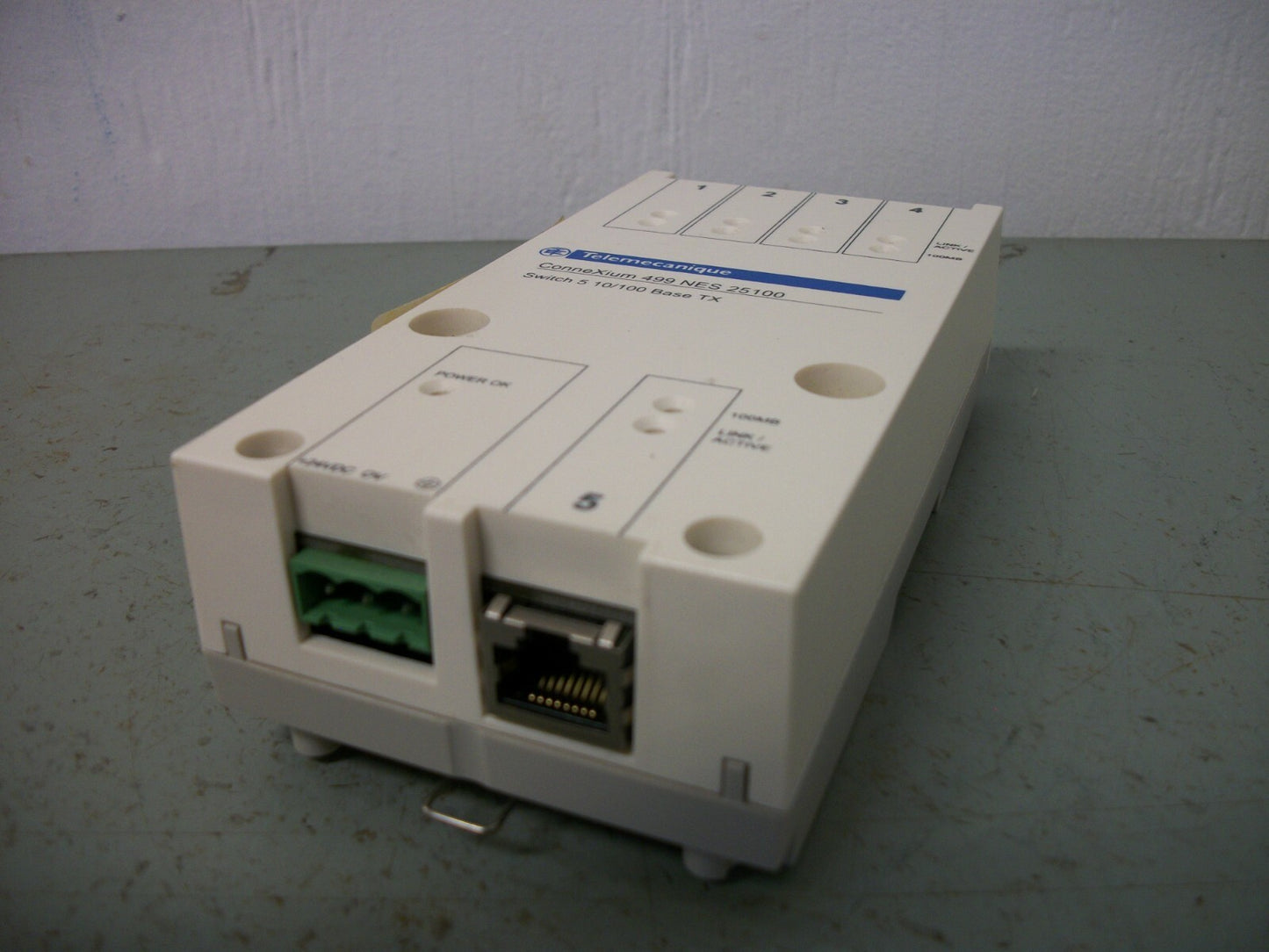 TELEMECANIQUE INDUSTRIAL PLC ETHERNET CONNEXIUM 5 10/100 BASE TX 499NES25100
