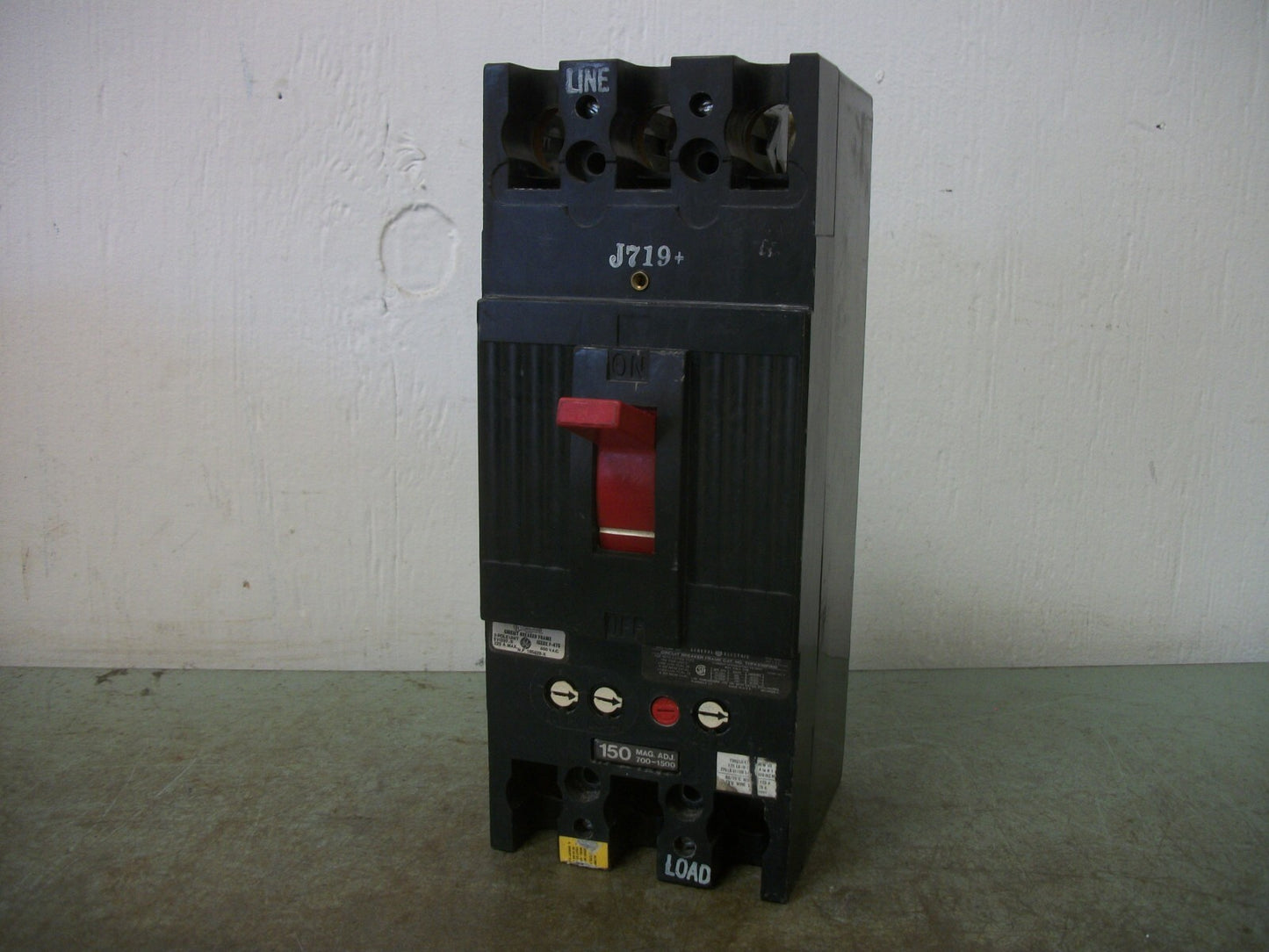 GE THFK CIRCUIT BREAKER THFK236F000 225AMP 600VOLT 3POLE W/150A TRIP