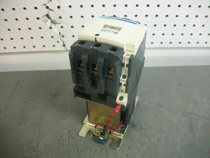TELEMECANIQUE CONTACTOR LC1D5011BD 70AMP 24VCOIL 3PH 600V 40HP