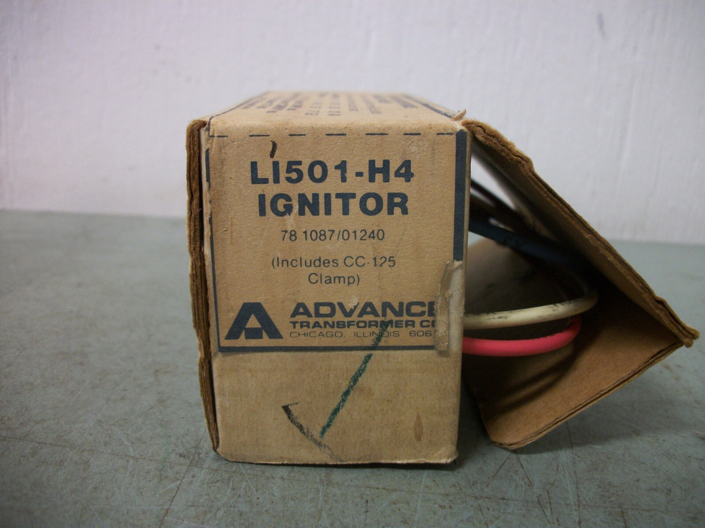 ADVANCE BALLAST LAMP IGNITOR LI501-H4 NIB