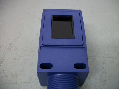 TELEMECANIQUE DIFFUSE PHOTOELECTRIC SENSOR XUC-8AKSNM12