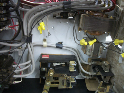 GE MCC BUCKET SIZE 2 TWO-SPEED CR206D0 120VCOIL 60AMP FUSIBLE