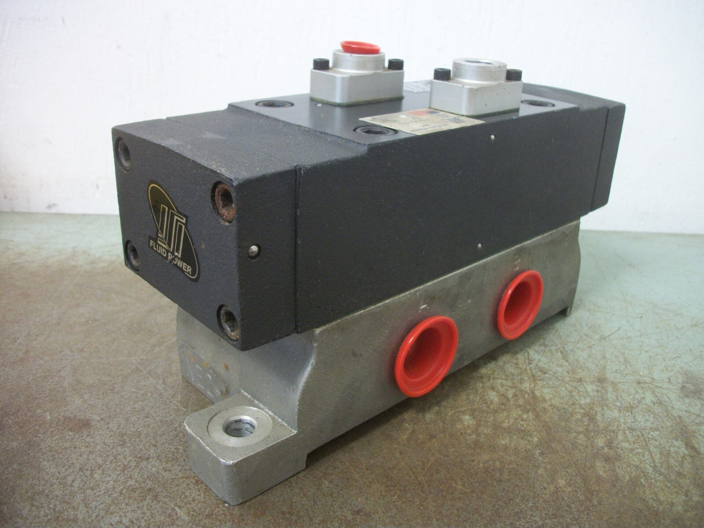 ISI AU5-150 FLUID POWER SOLENOID VALVE AU5-03-050-03 NEW