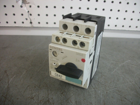 SIEMENS MOTOR CIRCUIT BREAKER 3RV1021-0HA10 0.55-0.8AMP