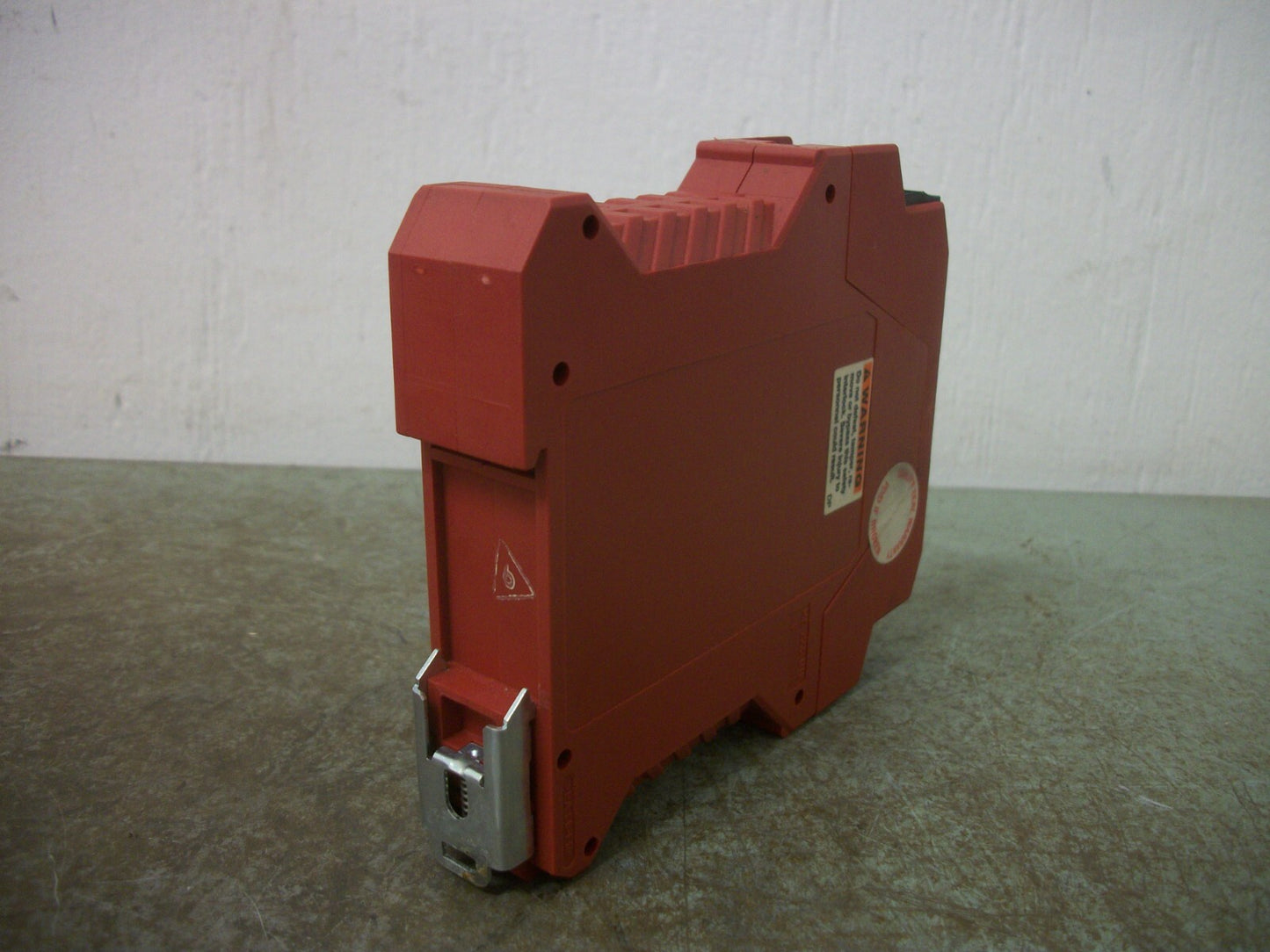STI SR203AM01 SAFETY RELAY 44510-2031