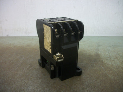 FUJI CONTACTOR SRCA3631-0(4a) 20AMP 100-110VCOIL