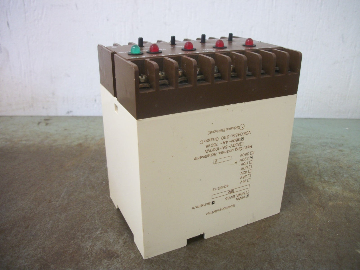 SCHARCO ELECKTRONIK ISOLATION WATCHER MODULE NIWA 220VCOIL 380VAC 4AMP 750VA