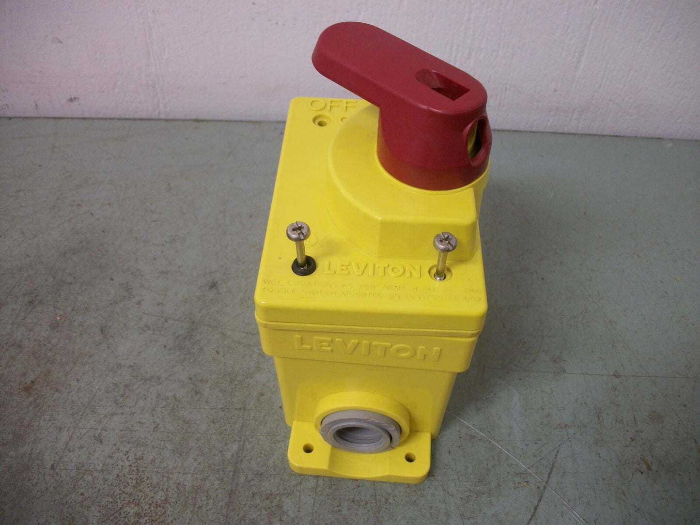 LEVITON ON/OFF TOGGLE DISCONNECT SWITCH TYPE 4,4X,12