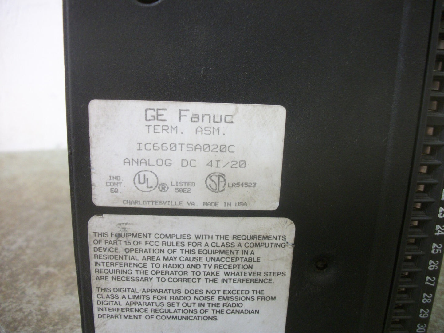 GE FANUC 24/48VDC ANALOG BLK 4IN/2OUT PLC I/O MODULE IC660EBA020P1