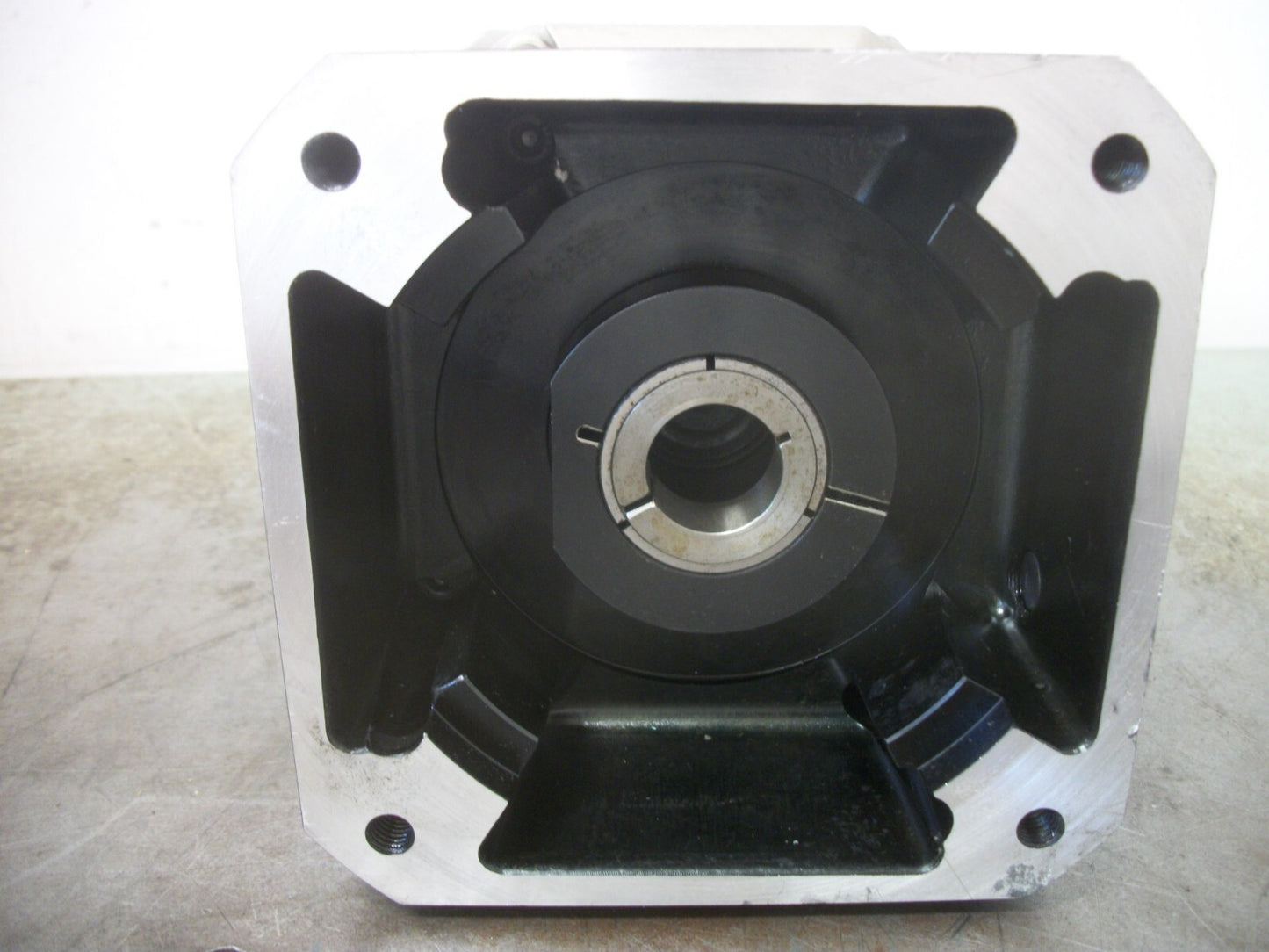 APEX DYNAMICS 070:1 RATIO GEARBOX GEAR REDUCER AB142-S1-P0 NOB