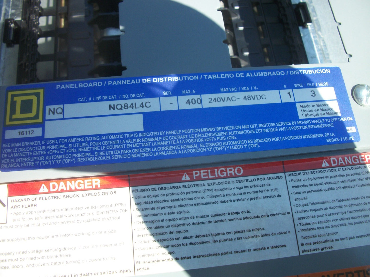 SQUARE D NQ LOAD CENTER PANELBOARD NQ84L4C 400AMP 240VOLT 1PH NOB