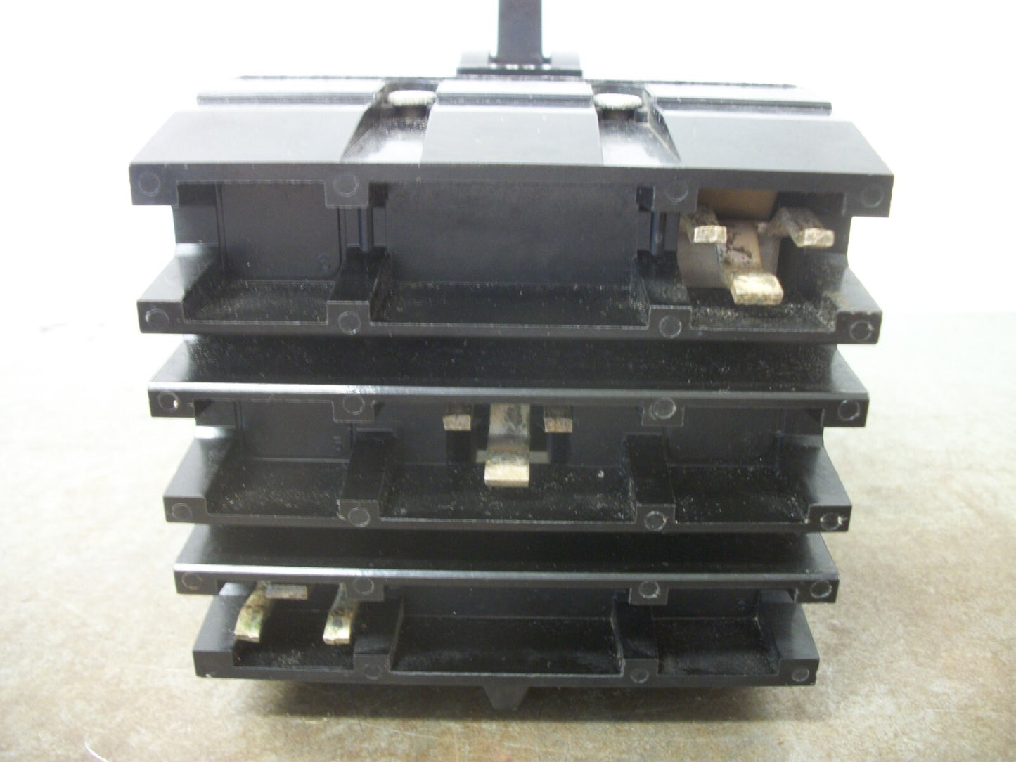 SQUARE D I-LINE FA CIRCUIT BREAKER FA34100 100AMP 480VOLT 3POLE BLACK