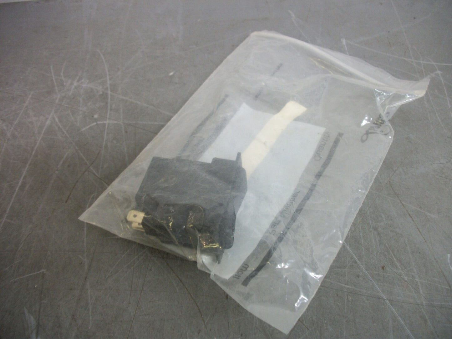 LINDE TOGGLE SWITCH L7915490528 NEW