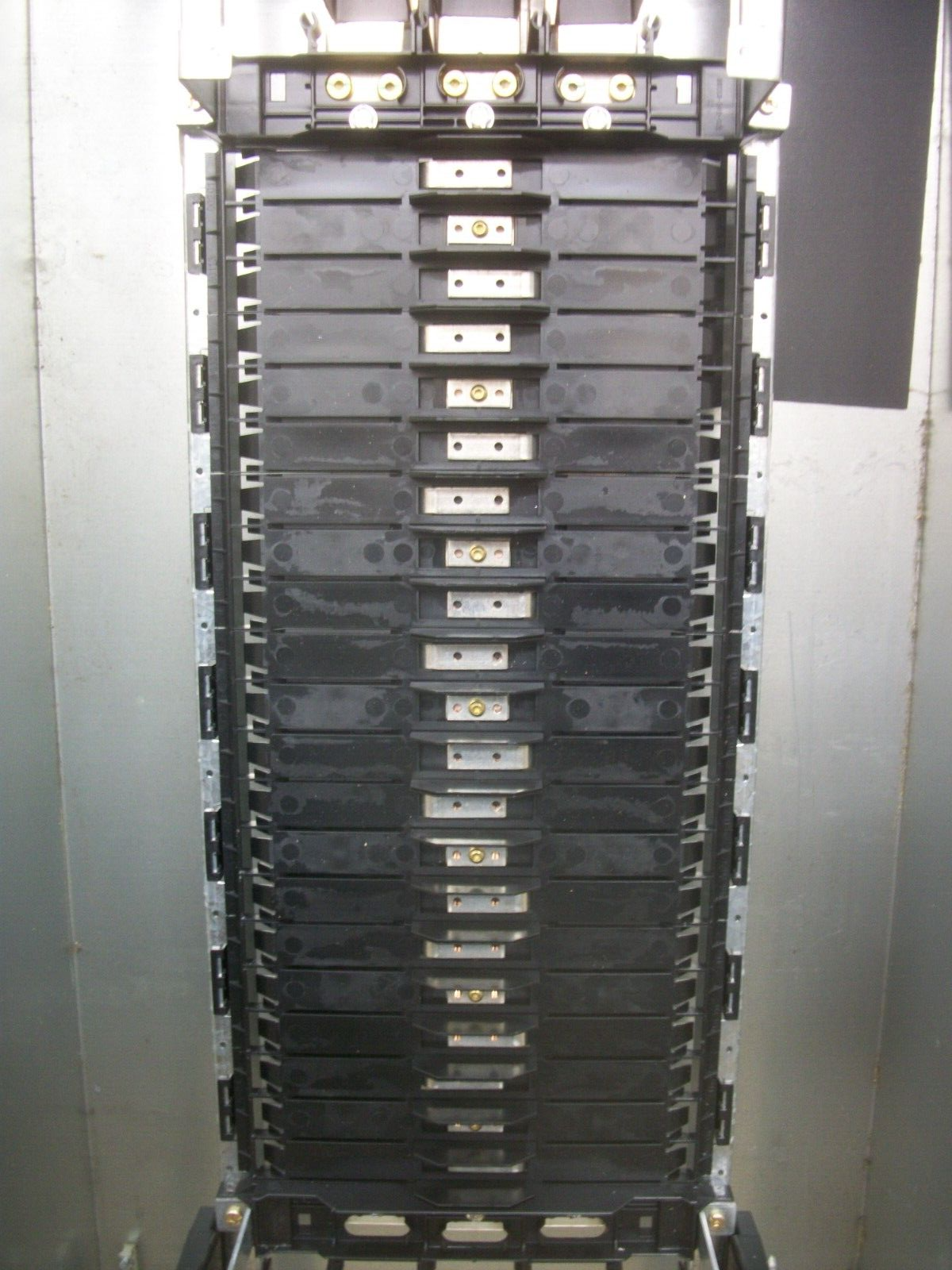 SQUARE D NF PANELBOARD NF46449914480010001 600A 480Y/277V 3PH W/600A MAIN NOB