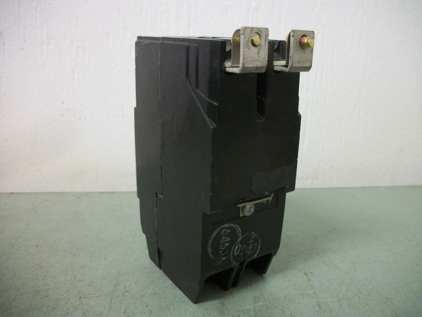 GE TEY CIRCUIT BREAKER TEY215 15AMP 480VOLT 2POLE