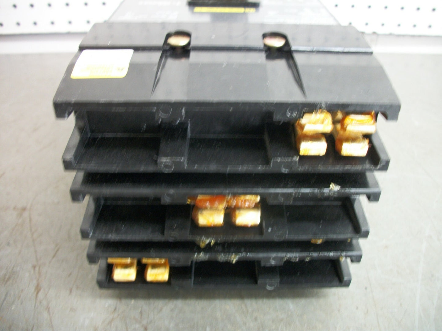 SQUARE D I-LINE KI CIRCUIT BREAKER KI362251121 225AMP 600VOLT 3POLE GREEN