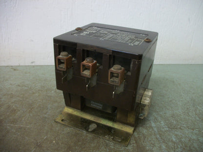 ARROW HART CONTACTOR ACC530U20S3 62AMP 120VCOIL 3PH 600V 25HP