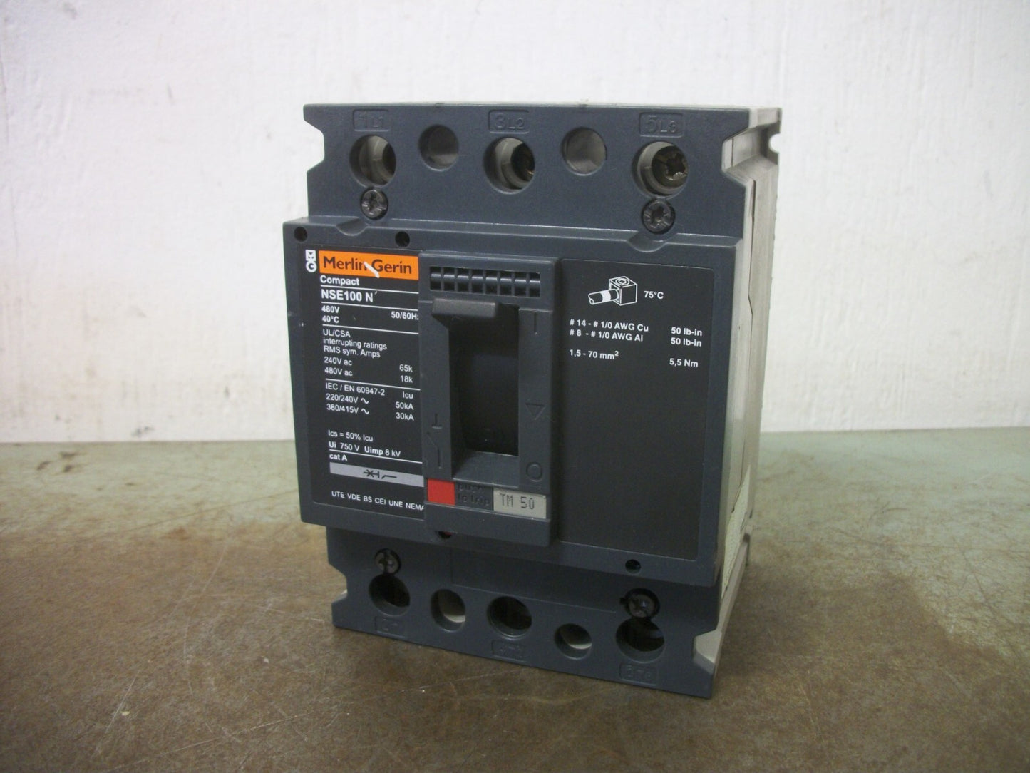 MERLIN GERIN COMPACT NSE100N CIRCUIT BREAKER NENL34050 50AMP 480VOLT 3POLE