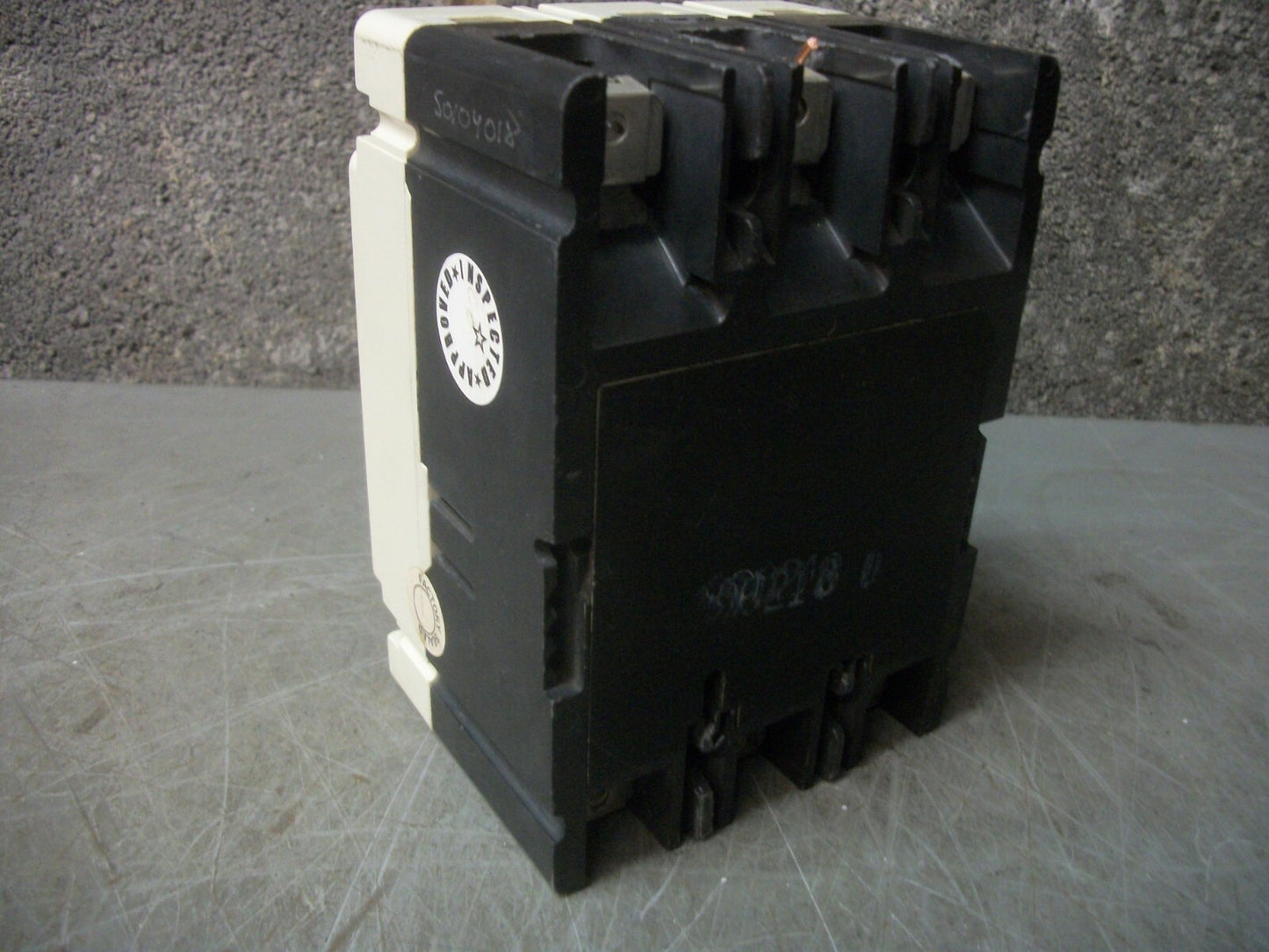 CUTLER-HAMMER ED CIRCUIT BREAKER ED3125W 125AMP 240VOLT 3POLE BLUE