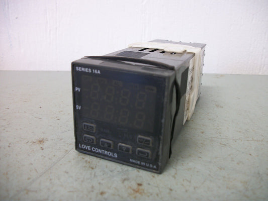 DWYER PROCESS CONTROL TEMPERATURE CONTROLLER 16A3150