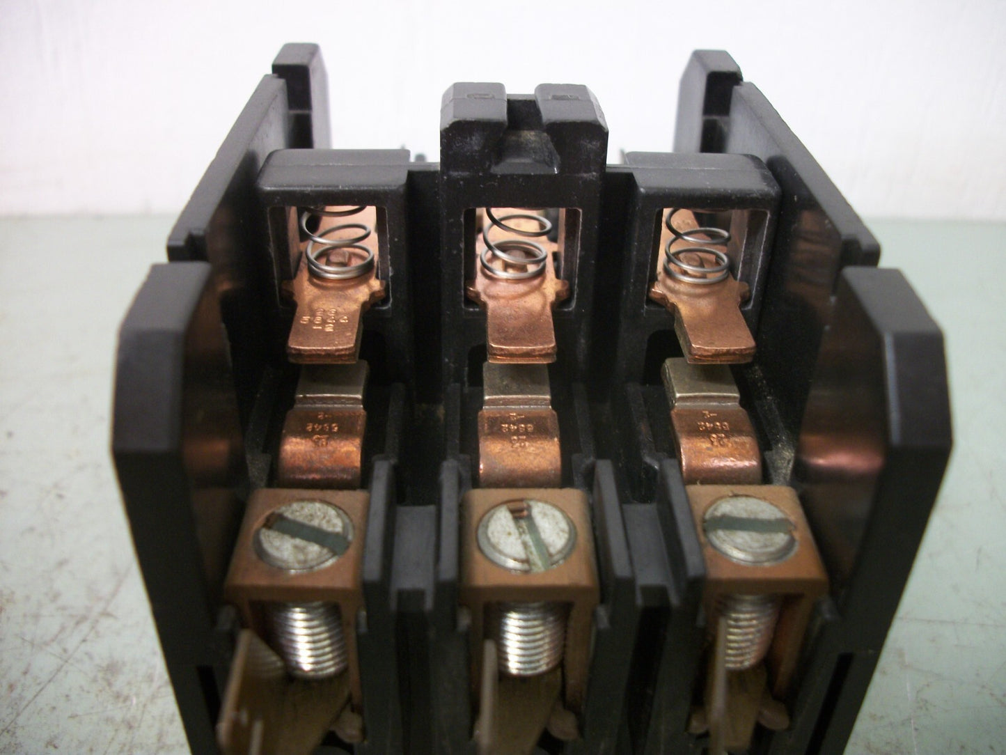 CUTLER-HAMMER DEF PURPOSE CONTACTOR C25FNF350 50AMP 120VCOIL 3PH 600V 30HP NOB